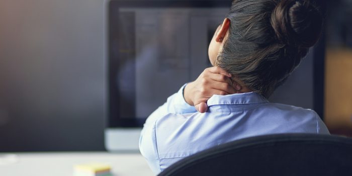 Consejos evitar dolor muscular oficina